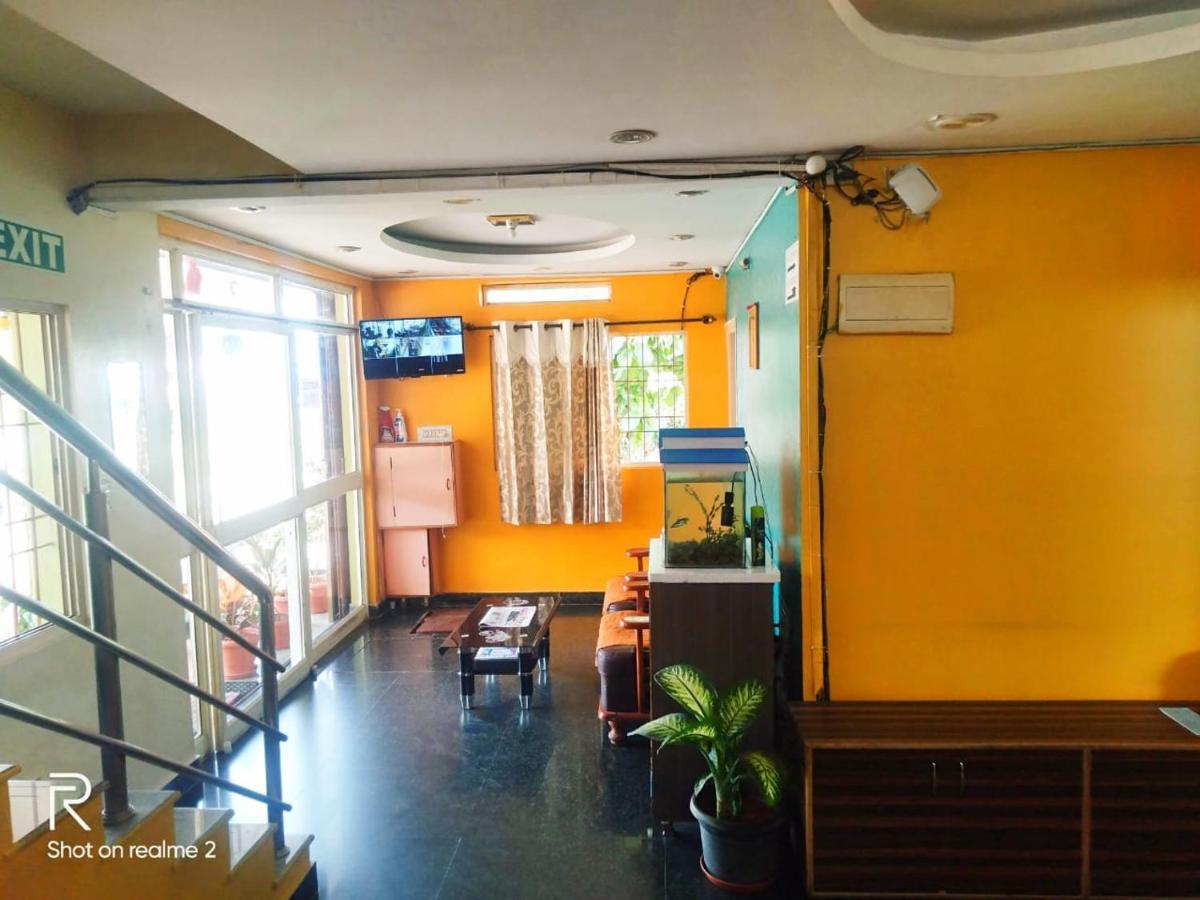 Oyo 75854 Hotel Harsha Residency Bangalore Exterior foto